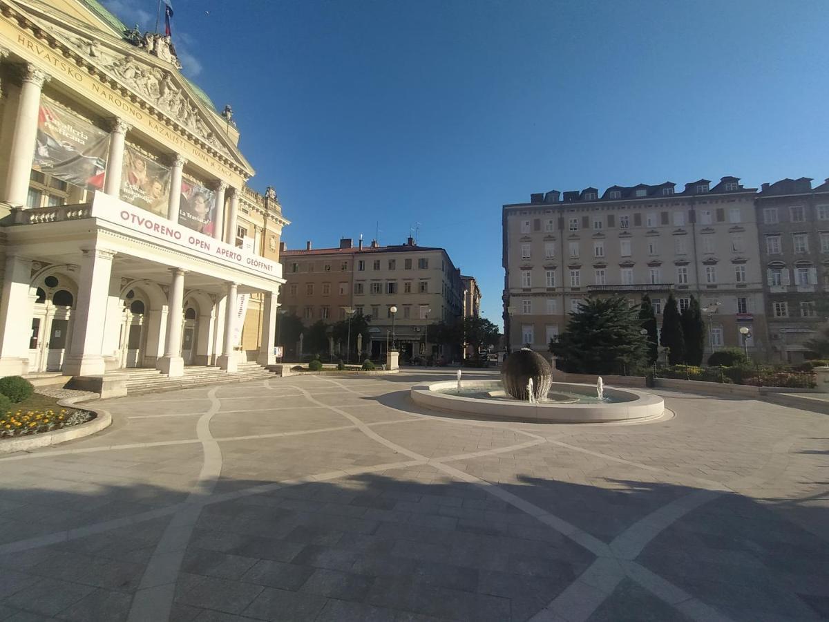Mario City Center Rooms Rijeka Exterior photo